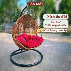 Xích đu đôi màu vàng úa