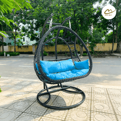 Xích Đu Sân Vườn Bán Nguyệt Cần Kép – Không Gian Tụ Họp 3 Người Vững Chãi