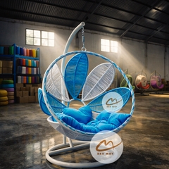 Ghế Xích Đu Lá Nghệ Thuật – Thiết Kế Phối Màu Độc Đáo Cho Không Gian Sống