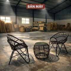 Bàn Ghế Mây Nhựa Đuôi Công – Cảm Hứng Thiết Kế Thanh Lịch Với Tông Nâu Sẫm Sang Trọng