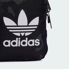 Túi Đeo Chéo adidas Festival Rằn Ri - Đen