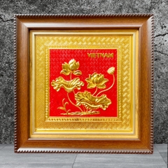 TRANH ĐỒNG HOA SEN, MẠ VÀNG 24K <br>(Kích thước 30cm x 30cm)