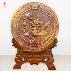 QUÀ TẶNG TRANH ĐĨA HOA SEN BẰNG ĐỒNG (Đường kính 26cm; Tổng chiều cao 36cm)