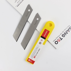 Lưỡi dao rọc giấy E2018, hiệu Stacom