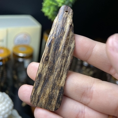 [LIMITED] Mặt trầm hương cận chìm Tarakan Indonesia thơm sống ngọt siêu mạnh bốc #0003