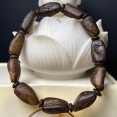 [LIMITED] Vòng trầm hương dạng hạt thô chìm nước Tarakan Indonesia thơm sống ngọt mạnh bốc nặng gần 7g #0004