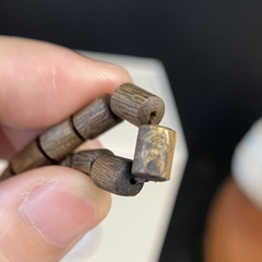 Vòng tay trầm hương Kì Hải Nam đốt trúc dài đeo cổ đeo tay 4 vòng hạt 5 li thơm mạnh 13gram 039-01