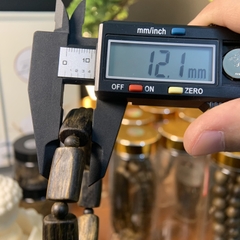 Vòng tay trầm hương Kỳ Hải Nam chìm siêu dầu dạng bản rộng đều đẹp 054