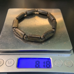 Vòng tay trầm hương Kỳ Hải Nam chìm siêu dầu dạng bản rộng đều đẹp 054