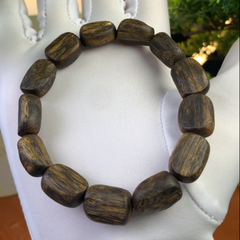 [LIVE] Vòng tay trầm hương Kỳ Hải Nam Tâm Kỳ Dầu dạng trụ trúc thô 9-10li 028