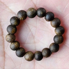 Nhẫn trầm hương Kì Hải Nam hạt tròn 4mm Bách Tín Trầm Hương