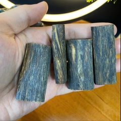 [LIVE] Mặt dây chuyền thô Kì Hải Nam dầu cận chìm đen dầu 8-9g 123