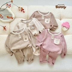 Bộ dài len đũa cổ trụ Bunnny