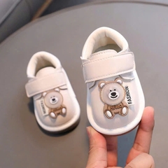 Giày chip chip gấu phát sáng