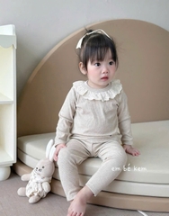 Bộ dài len lông thỏ cổ ren