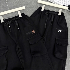 Quần nỉ túi hộp nhỡ