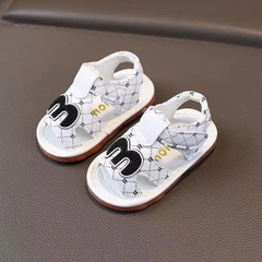 Dép tập đi chip chip (chữ M)