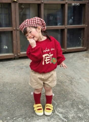 Áo đỏ "Về Nhà ăn Tết"