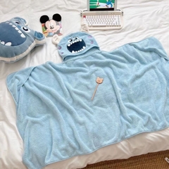 Choàng ủm tắm cho bé