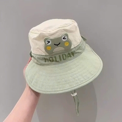 Mũ che gáy cho bé