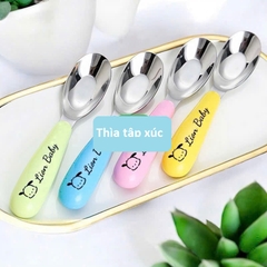 Thìa tập xúc cho bé