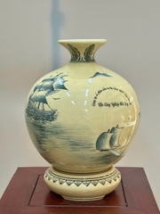 Bình Hút Lộc Thuận Buồm Xuôi Gió Cao 29cm Quà Kỷ Niệm Của Doanh Nghiệp