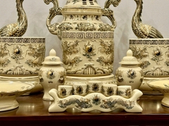 Bộ Đồ Thờ Cho Ban Thờ 1,75m đến 1,97m Gốm Chu Đậu Vẽ Vàng