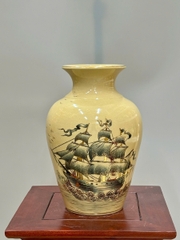 Bình Thiên Hương Cao 28cm Thuận Buồm Xuôi Gió Vẽ Vàng