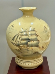 Bình Hút Lộc Thuận Buồm Xuôi Gió Cao 42cm Gốm Chu Đậu Vẽ Vàng