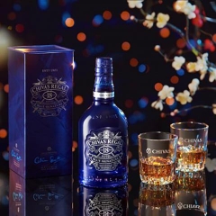 Rượu Chivas Regal 18 năm Blue Signature