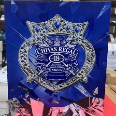 Rượu Chivas Regal 18 năm Blue Signature
