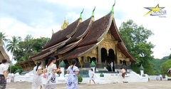 Tour Du Lịch Lào 4 Ngày 3 Đêm – Tượng Đài Chiến Thắng Patuxay