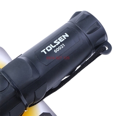 Đèn pin hãng Tolsen 60021, 7 bóng LED chiếu sáng được liên tục trong 30 giờ