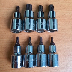 Bộ tuýp đầu sao hệ 1/2 inch 6 cánh 8 chi tiết từ T20 -T60 hãng Kouritsu nhập khẩu
