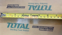 Thước cuộn nên vàng dài 3m, bản rộng 16mm TOTAL TMT126331, co giãn tốt, lò xo đàn hồi
