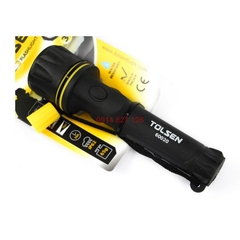 Đèn pin hãng Tolsen 60020, 3 bóng LED chiếu sáng được liên tục trong 16 giờ