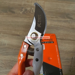 Kéo tỉa cây K-8653 Kapusi cao cấp thép SK5, cấu tạo lò xo đặc biệt cỡ 8 inch (20cm)