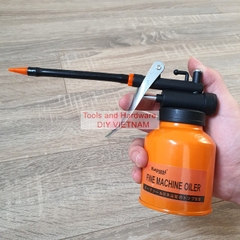 Bình châm nhớt K-1051 Kapusi vỏ sắt vòi đen 200ml