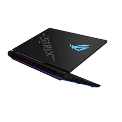 Asus ROG Strix Scar 18 (2025)
