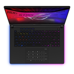 Asus ROG Strix Scar 18 (2025)