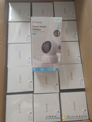 EZVIZ C6N 2MP 1080P huyền thoại - Camera Wi-Fi C6n 2MP Quay Quét 360 Độ, Chạm để gọi điện, Đàm thoại 2 chiều, ban đêm trắng đen, thùng 30 cái