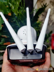 Camera Wifi YS-00 trong nhà, cổng sạc Micro-USB 5V, Có màu ban đêm, Xoay 360 độ , Đàm thoại, Báo động siêu to, kết nối WIFI - Không có cổng LAN ( Thường gọi Ba Râu | 3 Râu | Logo 15MP)