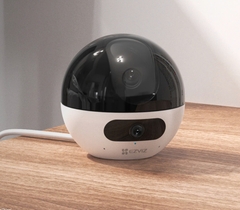 EZVIZ C7 Black 4MP + 4MP -  Camera Wi-Fi "Vẫy tay gọi điện", Wifi 5.0Ghz, Silent về đêm (Màu đen ngụy trang + Hồng Ngoại thay vì LED)