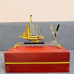 Quà tặng doanh nhân - sếp - lãnh đạo - đối tác | Ống cắm bút thuyền buồm pha lê để bàn cao cấp