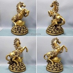 Tượng Ngựa Bằng Đồng - Ngựa Đứng Mâm Vàng: Biểu Tượng Tụ Tài Thịnh Vượng