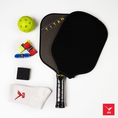 VỢT PICKLEBALL WIKA TITAN MẶT VỢT TITANIUM VÀNG Siêu nhám, dày viền 16 mm
