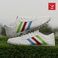 Giày bóng đá Wika 3 sọc Quốc dân