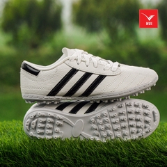 Giày bóng đá Wika 3 sọc Quốc dân