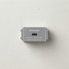 Ổ Cắm Sạc USB Type-C 1 Cổng 18W Panasonic WEF412417MYH-VN