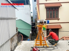 Combo cẩu xoay 360 độ 500 kg và tời nhanh xây dựng 35 mét/phút